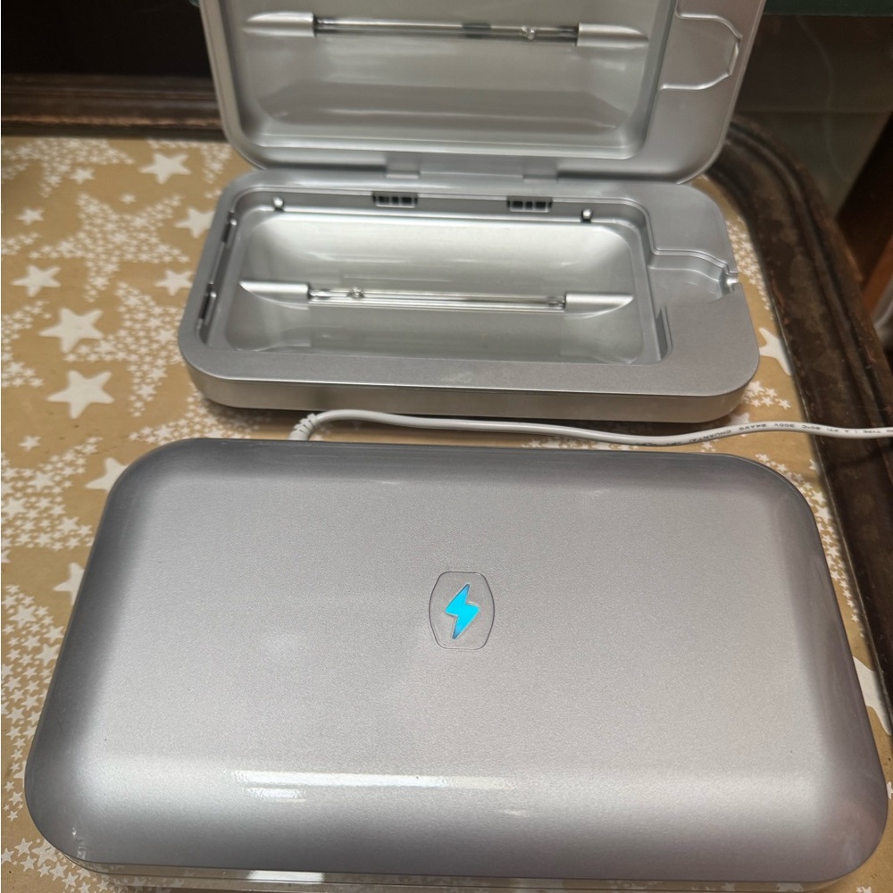 Phone Soap sanitize your smart phone